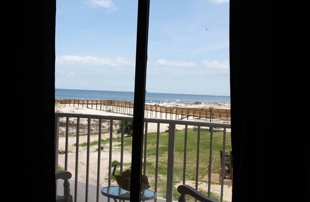 Amazing View and Cool Beach Vibe