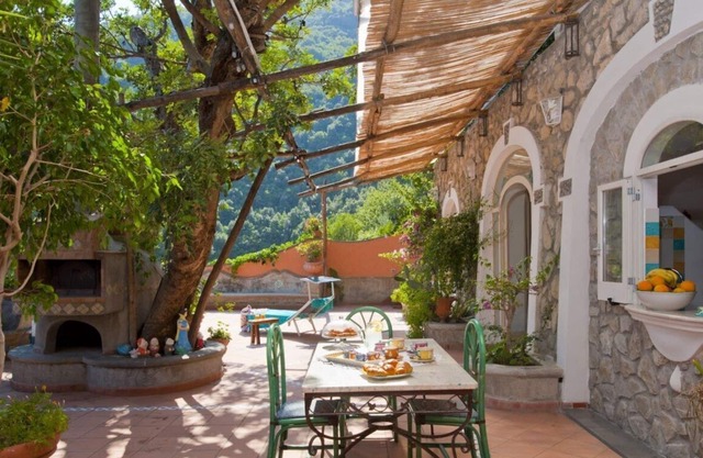 Amber House, apartment with sea view