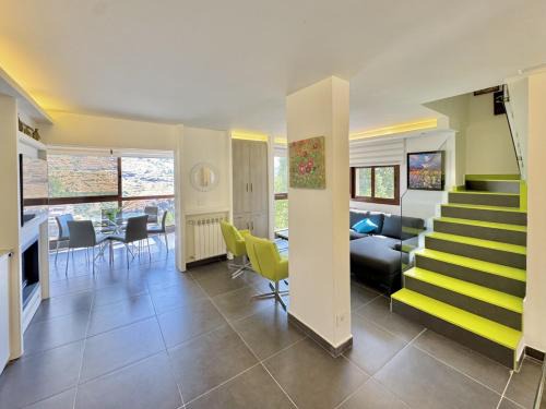 Amelia Duplex 3-BR in Faraya