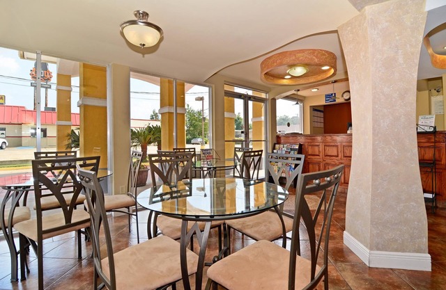 Americas Best Value Inn Alexandria