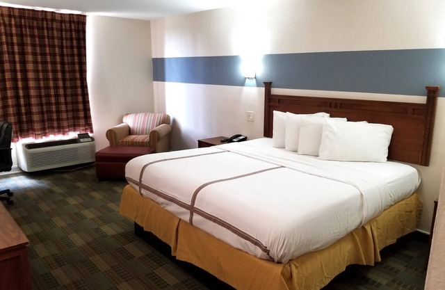 Americas Best Value Inn Marshall