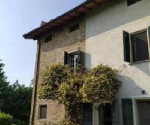 Ampia stanza nelle campagne parmensi