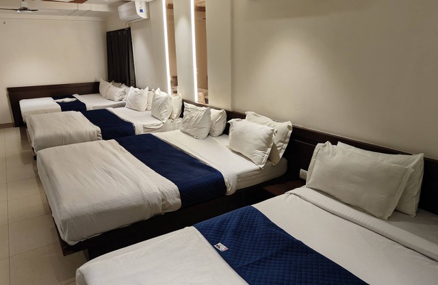 Anand Palace