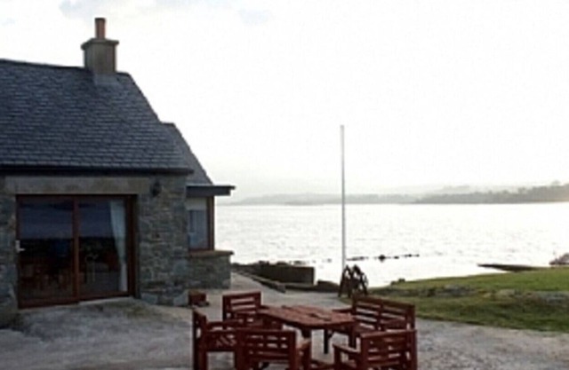 Anchor Cottage 2Bedroom, Sleeps 4-6, nr Tarbert, Kintyre, Strathclyde, Scotland