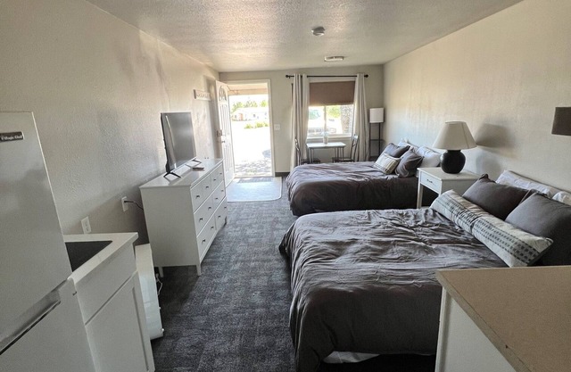 Anchor River Inn Room 9