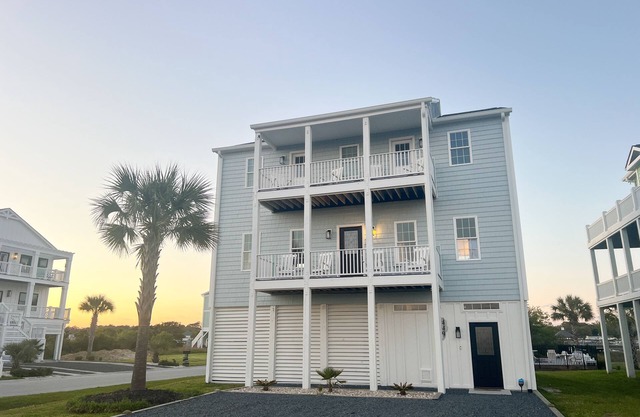 Anchors Awey, Ocean Isle Beach