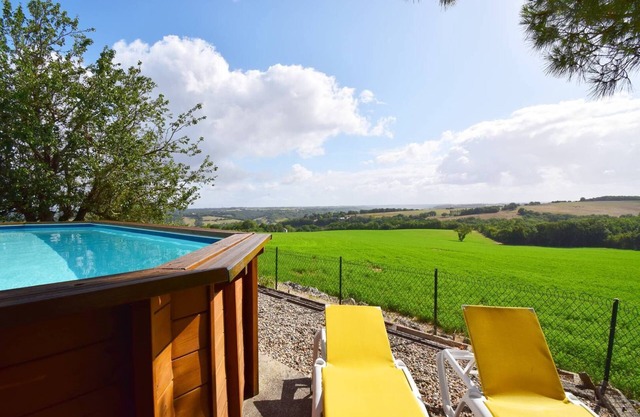 Ancienne ferme restaurée à Perville (82)