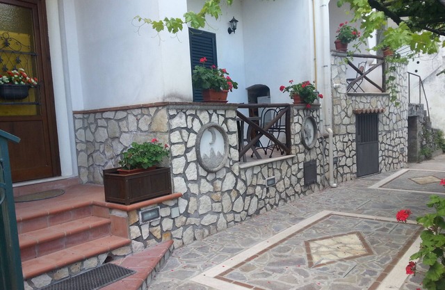 Ancient village of the well "Casa La Corte"