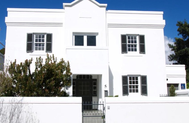 Anesta House
