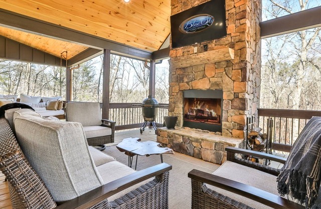 Angler`s Escape | Ellijay, GA