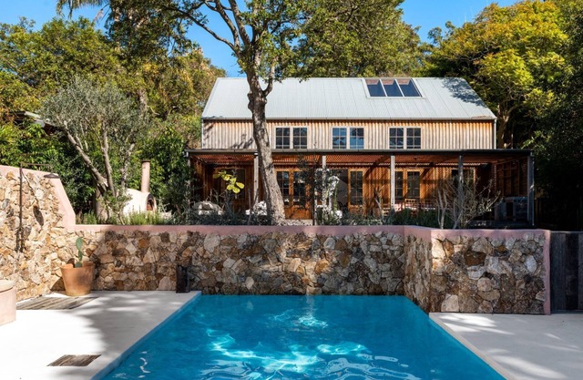 ANGOPHORA by Palm Beach Holiday Rentals