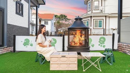 Anmyeondo Town 1967 Dog Pool Villa