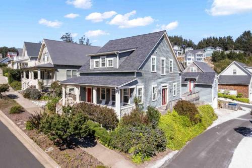 Ann and Kathy's Regal Seagull