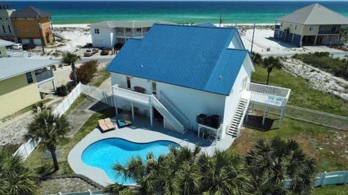 Annes Island Girl by Gulf Coast Getaways