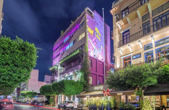 Anoor 207 · Anoor 2-BR Apt in Gemmayze W/Terrace & 24/7 Power