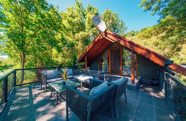 Antik River House