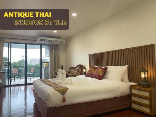 Antique Thai in 1800s style Nimman