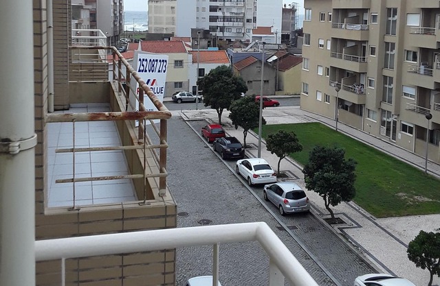 AP T4 Ideal for groups of friends, with 4 bedrooms each for two people