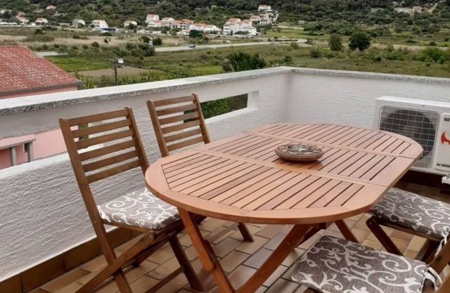 Apartment Ani (108501-A1) - Supetarska Draga - island Rab
