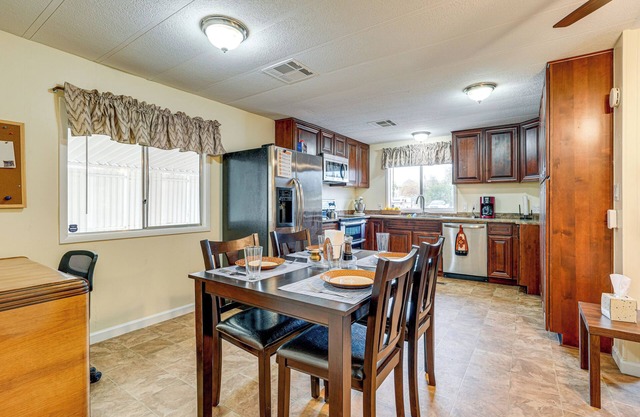 Apache Junction Home w/Covered Deck + Grill