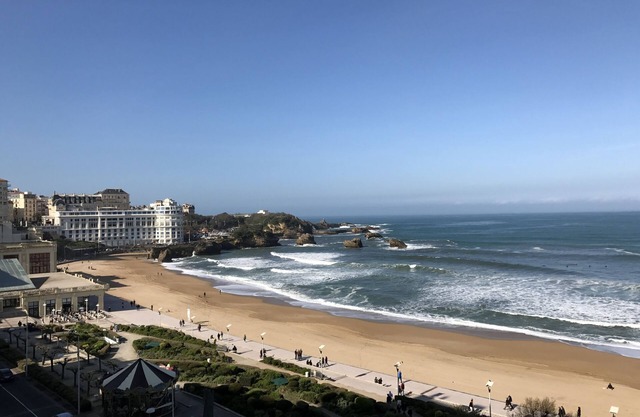 Apart 4 pers. with swimming pool and unbelievable view on ocean !