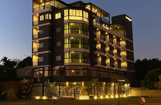 Apart Boutique de la costa, costanera con vista al río