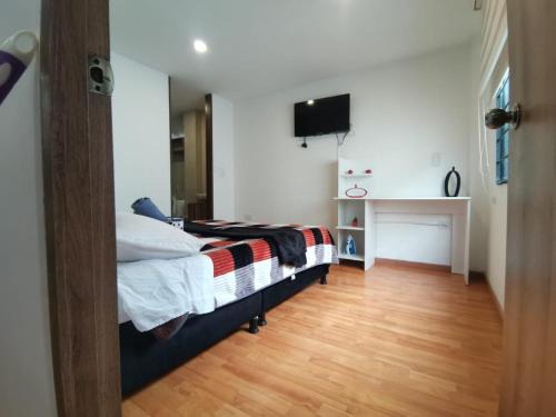 Aparta-estudio cerca UPTC, clínica de los andes