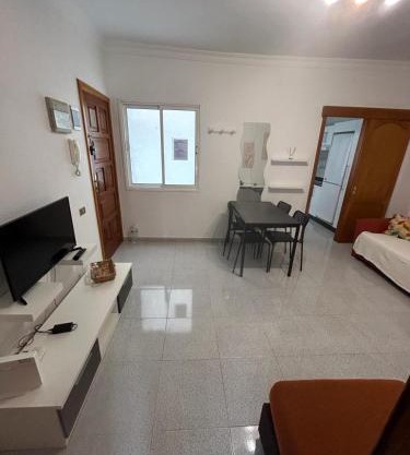 Apartamento céntrico y luminoso ALCARAVANERAS