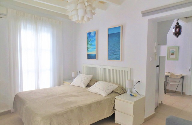 Apartamento Amarillo con Vistas al mar