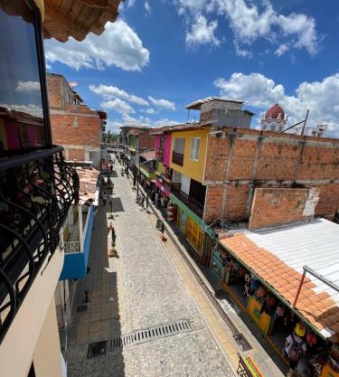 Apartamento 301 Calle Principal