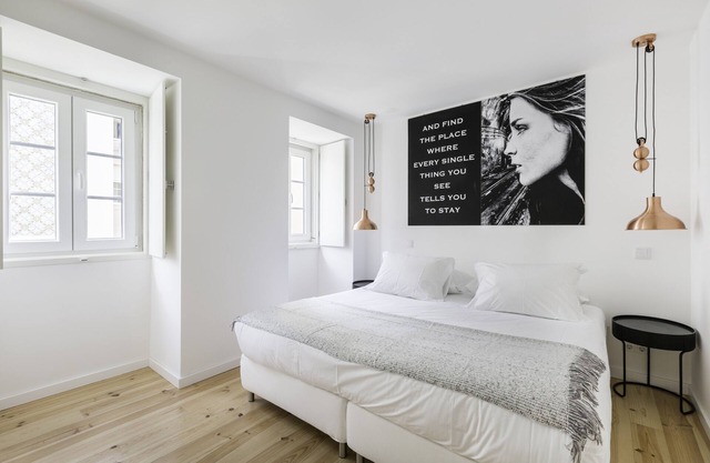 Apartamento design com 2 quartos, luminoso e no centro histórico - Bairro Alto