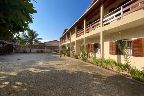 Apartamento Térreo com 3 quartos e churrasqueira no Itaguá