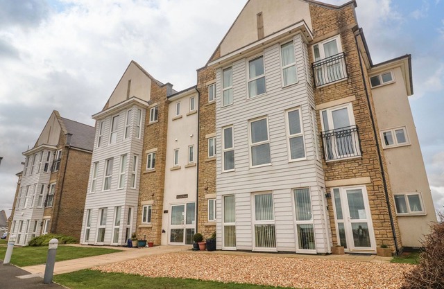 APARTMENT 1, pet friendly in Heysham