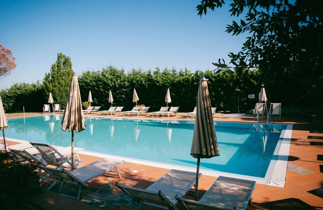 Apartment '44 B Fattoria Degli Usignoli 3 Pax' with Shared Pool, Wi-Fi and Air Conditioning