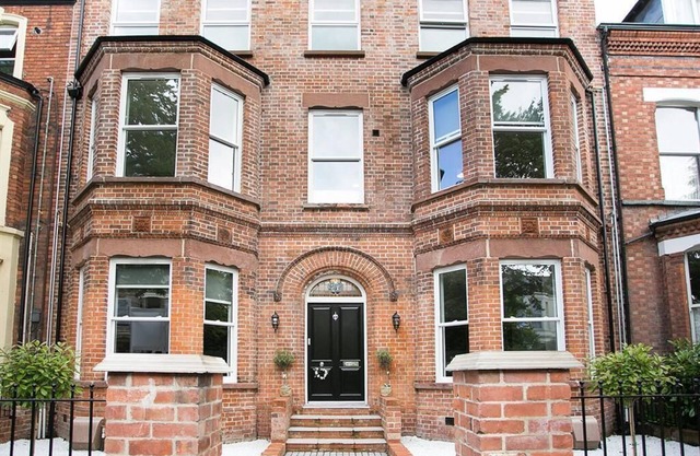 Apartment 6 Wellington Park (one bed sleeps)