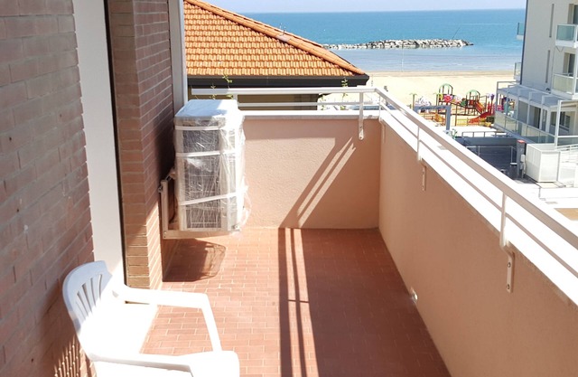 Apartment 90 sqm, 3 Rooms, 2 Bathrooms, a few steps from the sea.