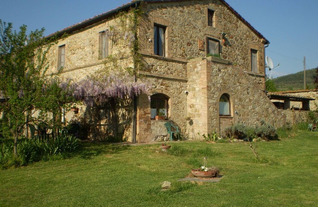 Apartment 'Agriturismo San Domenico-Il Roseto' with Private Pool, Shared Terrace and Wi-Fi