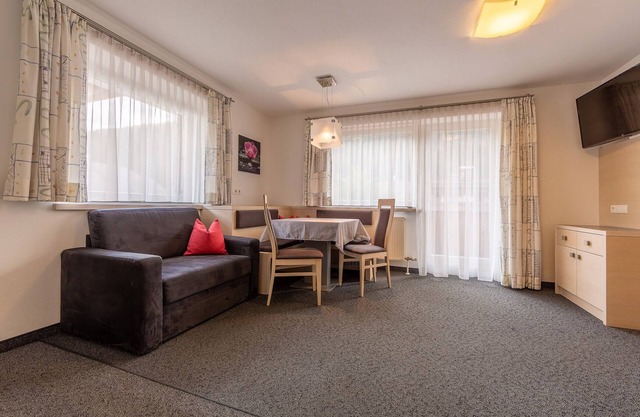 Apartment 'Alpengruss Ignis' with Mountain View, Shared Garden and Wi-Fi