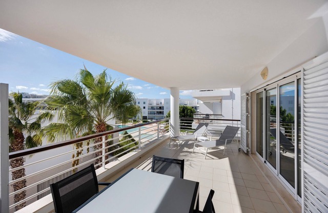 Apartment 'Blue Marine' with Lake View, Wi-Fi and Air Conditioning