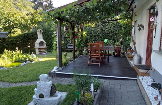 Apartment Burgblick - 2-bed apartment with terrace