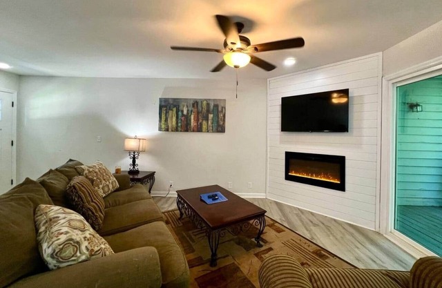 Apartment by Forest Access to Clemson & Lakes