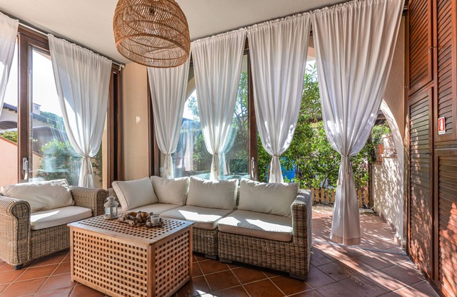 Apartment 'Casa Eucalipto' close to the Beach with Garden & A/C