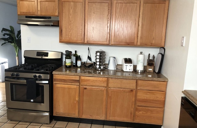 Apartment close to Stanford, Faceb00k, G00gle with fast Internet