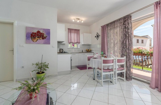 Apartment Complex Baldini/Apartment Ernesta