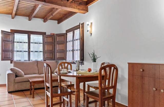 Apartment 'Cruz' with Private Terrace and Wi-Fi