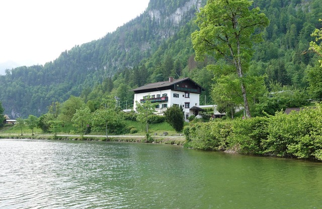 Apartment 'Haus Am See - Königssee' with Lake View, Private Terrace and Wi-Fi
