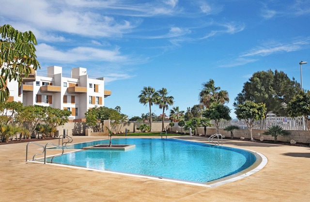 Apartment Edificio Los Martines with Sea View, Pool & Wi-Fi