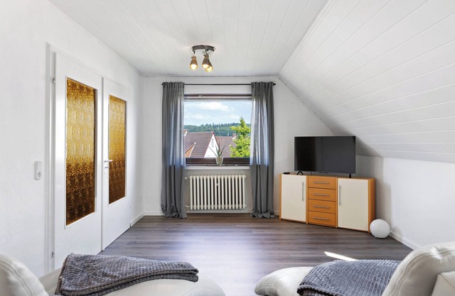 Apartment 'En Verde' with Private Garden, Balcony and Wi-Fi