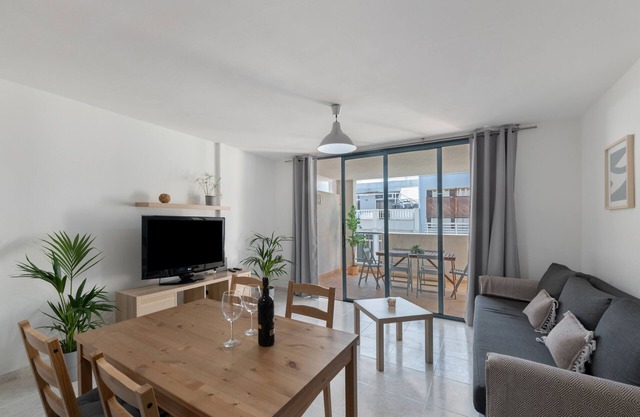 Apartment 'Costa Azul' with Sea View, Private Terrace and Wi-Fi