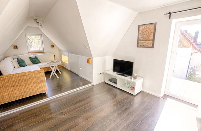 Apartment 'Ferienwohnung Bayerl' with Balcony and Wi-Fi